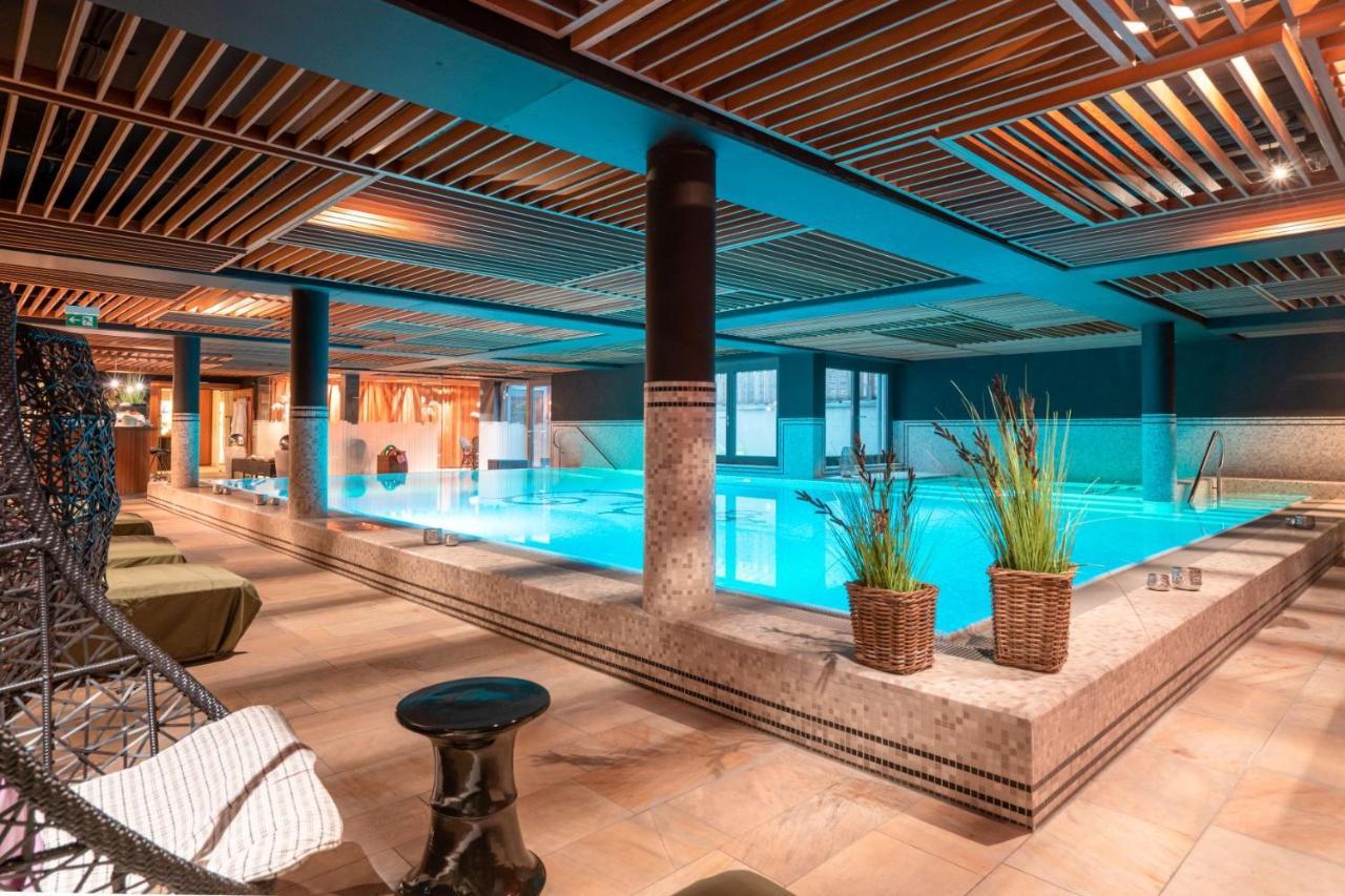 Hotel-Restaurant Erbprinz Ettlingen Bagian luar foto The spa at the Hotel de la Tour