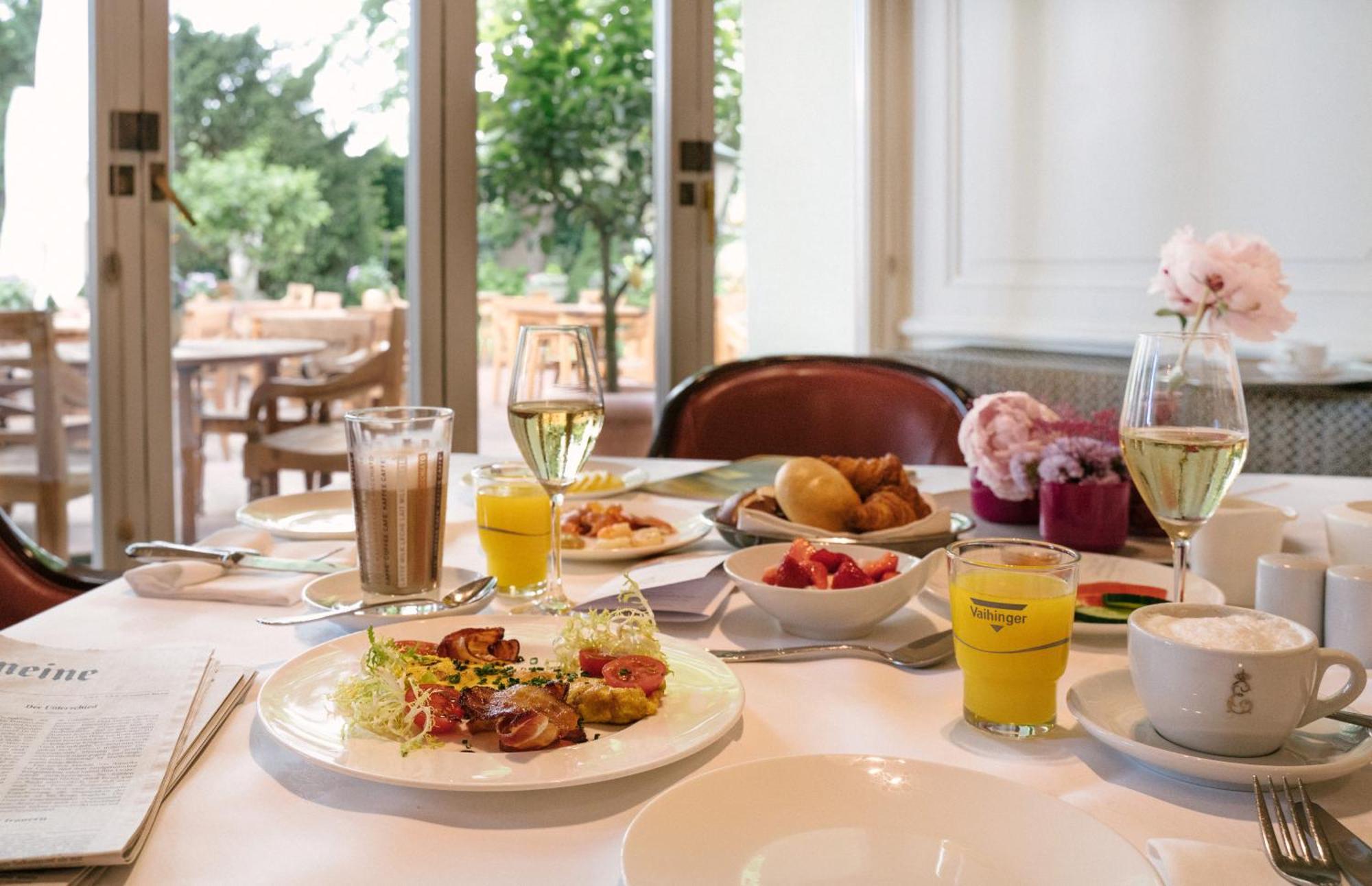 Hotel-Restaurant Erbprinz Ettlingen Bagian luar foto