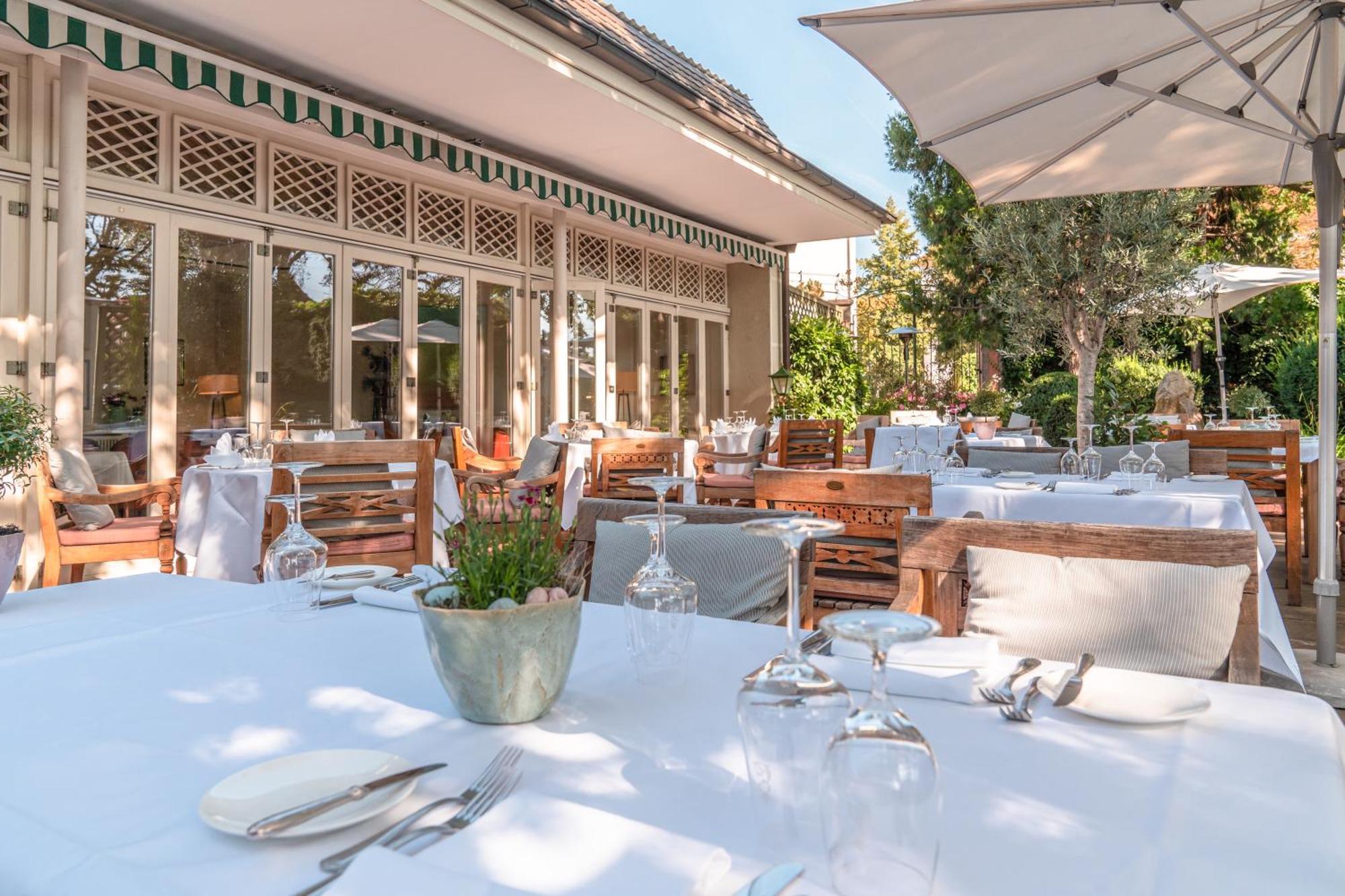 Hotel-Restaurant Erbprinz Ettlingen Bagian luar foto
